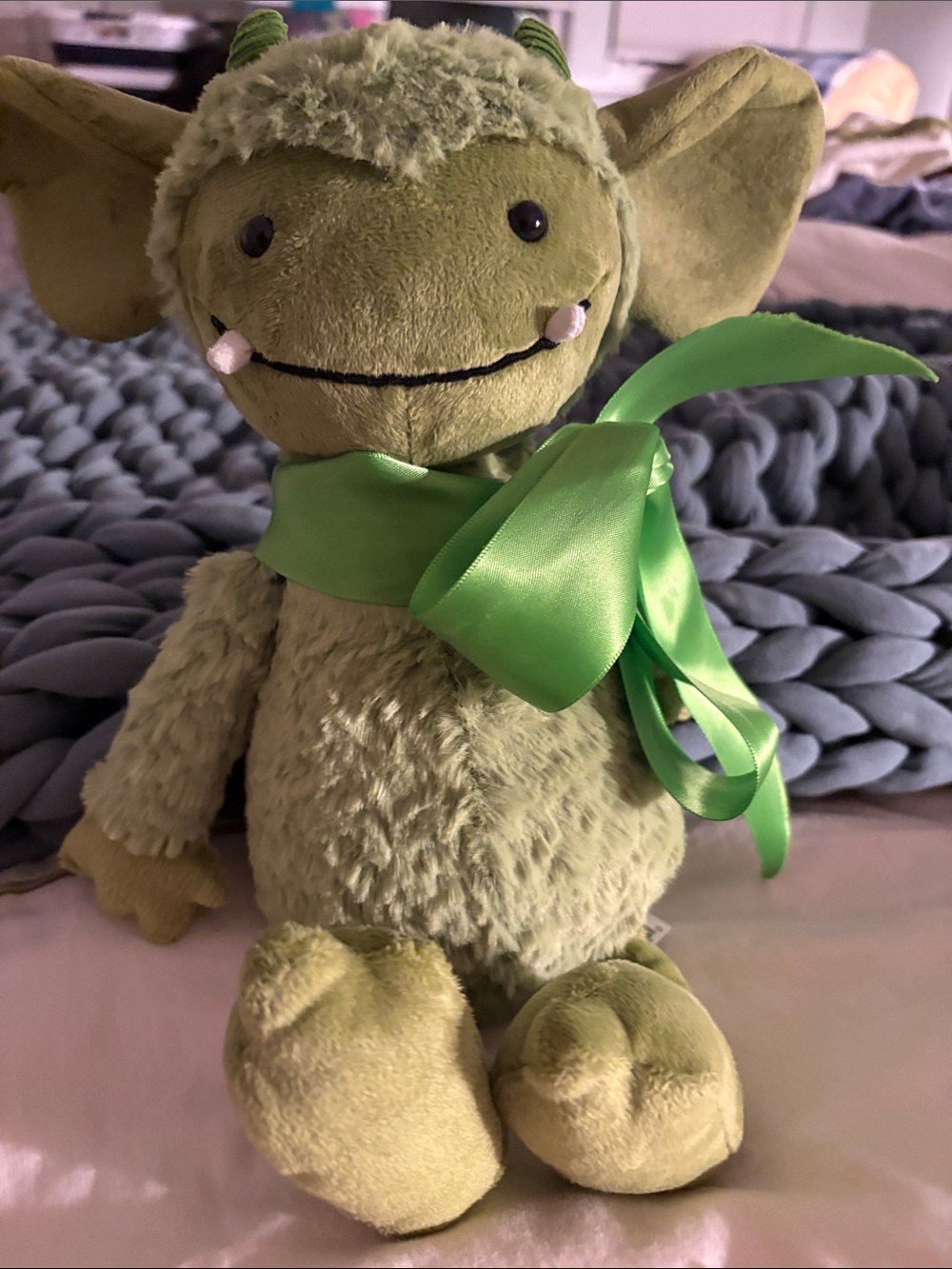 Grizzo Gremlin NWT retired jellycat